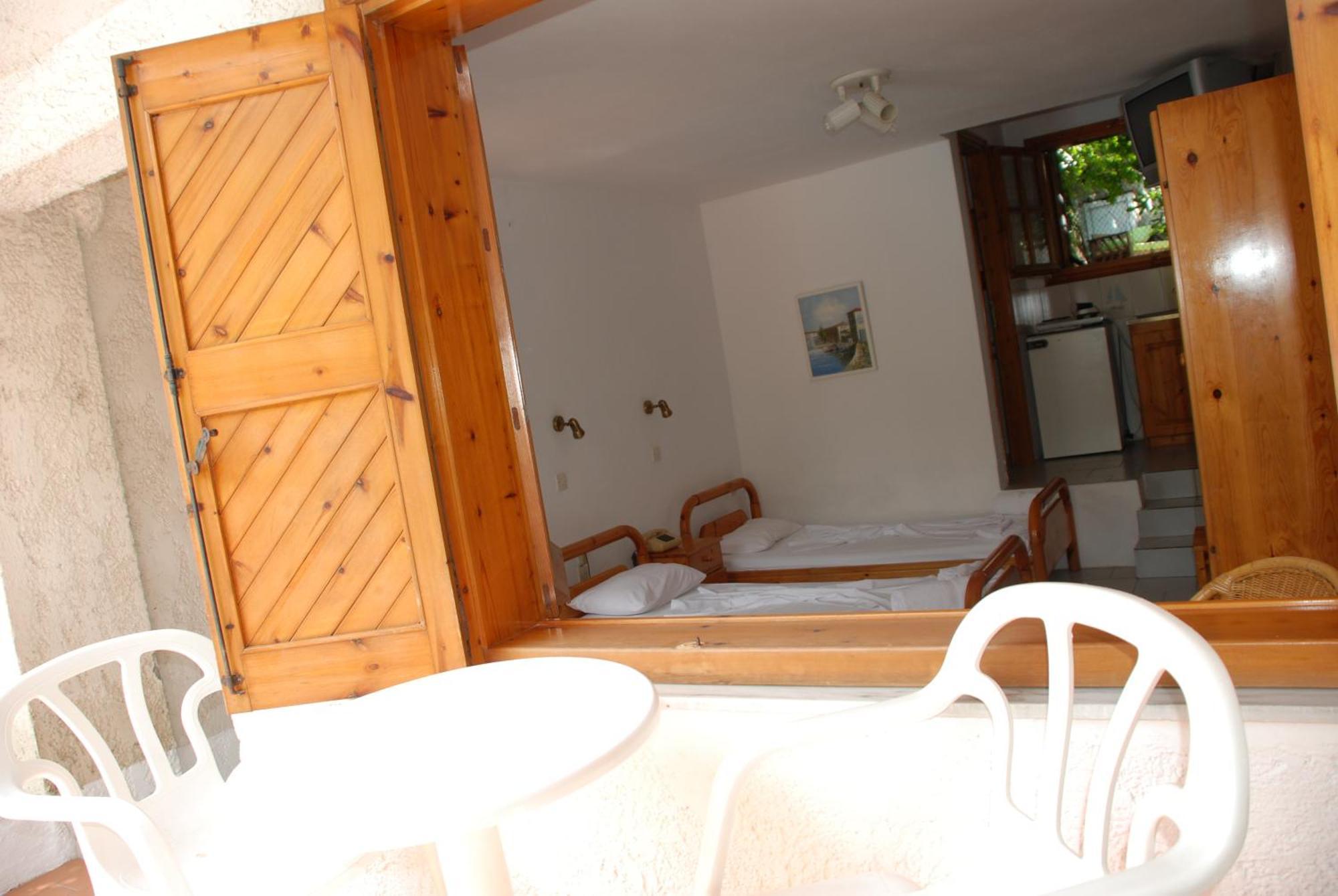 לימנאס Kipos Hotel מראה חיצוני תמונה